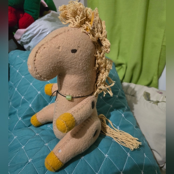 OhMa Felt Horse Plushie - Picture 2 of 8
